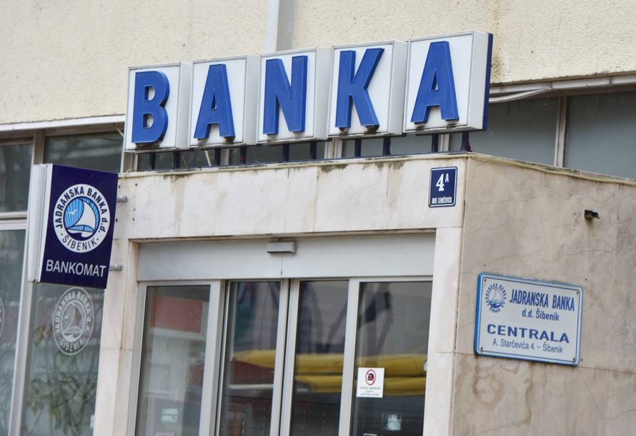 Četvero uhićenih: Jadransku banku oštetili za 42 milijuna kn