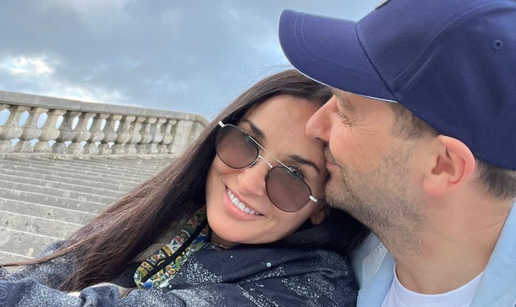Demi Moore ne skriva sreću s čak 13 godina mlađim dečkom