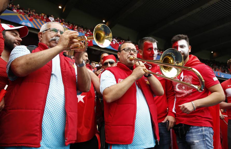Turkey v Croatia - EURO 2016 - Group D