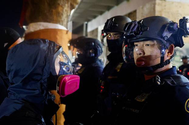 "No Kings" protest, in Portland