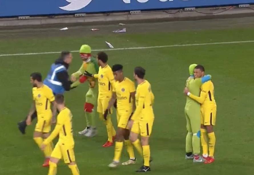 Ninja kornjače 'upale' na teren i proslavile gol s Mbappeom