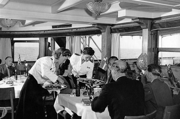 FOTO Zavirite u prvi brod-hotel u Hrvatskoj: Noćenje na ovom brodu u Rijeci ima posebnu čar