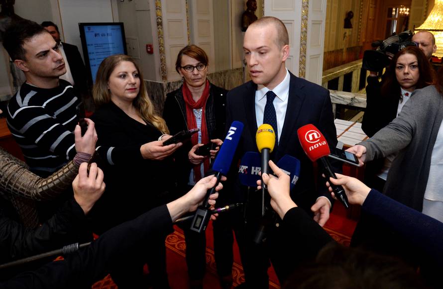 Tomislav Saucha se vratio u Sabor: "A od čega da živim?"