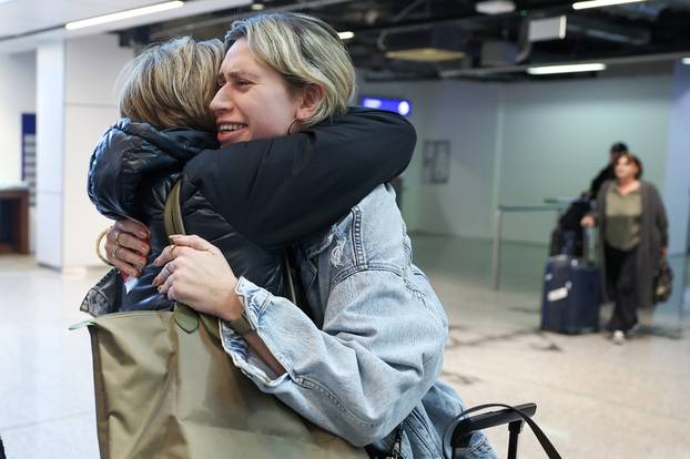 Novi avion iz Dubaija s državljanima Bosne i Hercegovine sletio je u Sarajevo