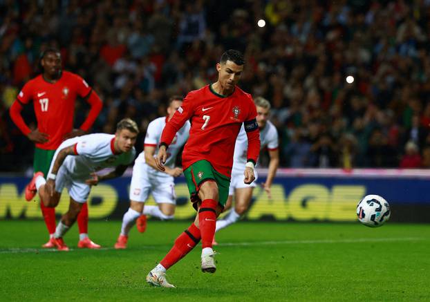 Nations League - Group Stage - Portugal v Poland