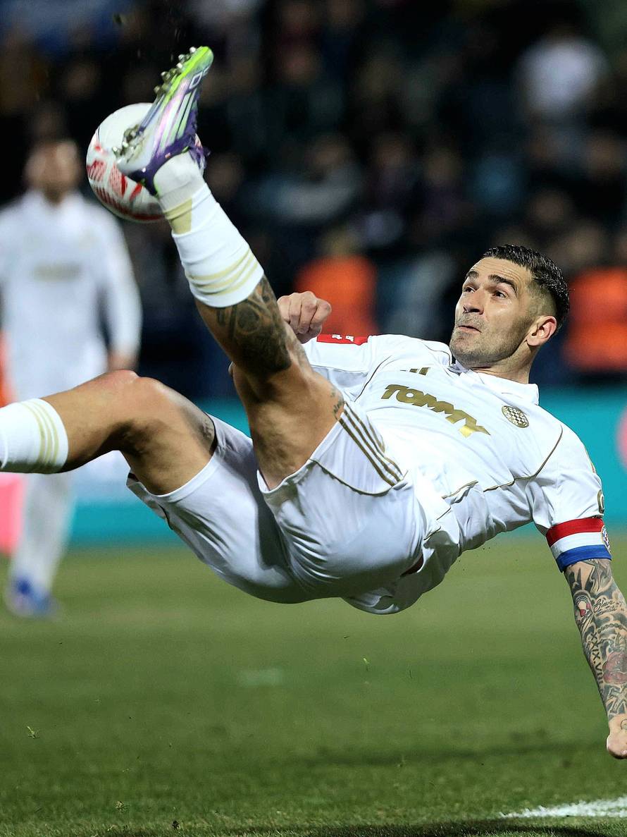 VIDEO 'Bit će Hajduk k***c šampion' orilo se u Varaždinu