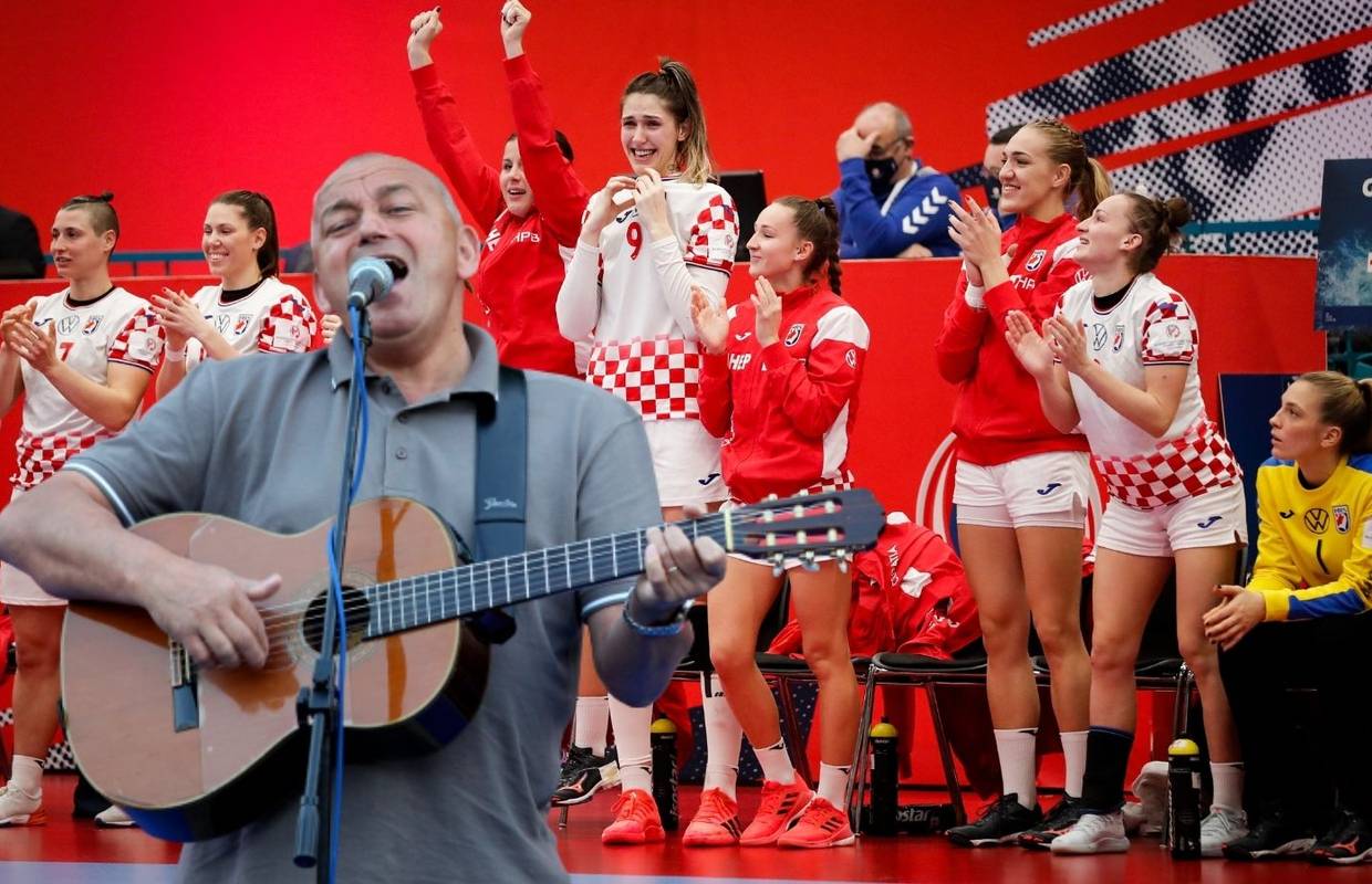 Sjećate se 'Hej, hej, pakleni u boj'? Kruška je napisao pjesmu i za cure! 'Uskoro izlazi u eter'
