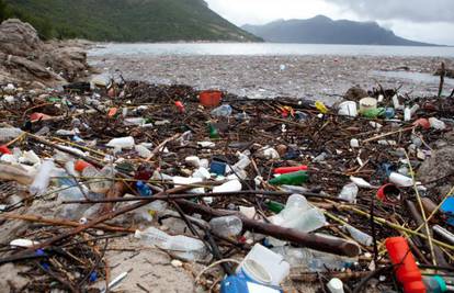 U morima će do 2050. biti više plastičnog otpada nego ribe 