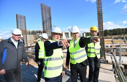 Jandroković: Bjelovar će dobiti grijani olimpijski bazen!