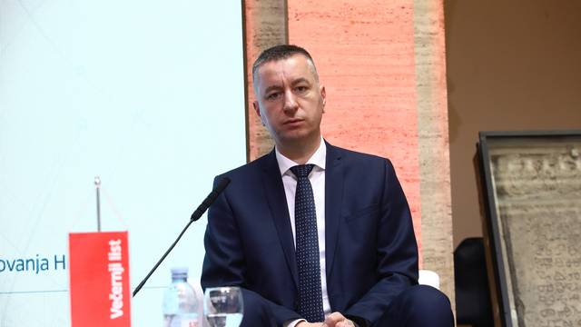 Zagreb: Konferencija "Hrvatska kao dio eurozone": Panel: Eurozona - prilike i zamke za hrvatsko gospodarstvo 