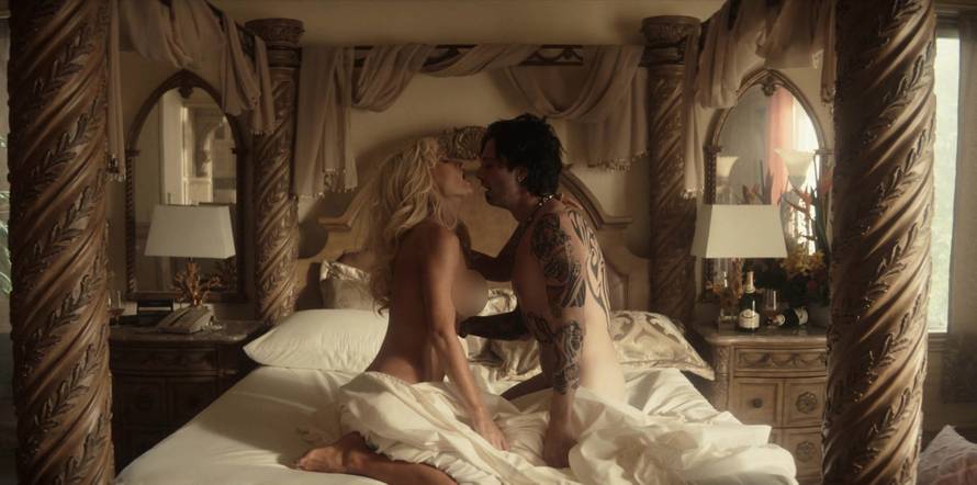 Pamelu Anderson serija o njoj i bivšem mužu bacila u depresiju: 'Zgrabio me i polizao za lice...'