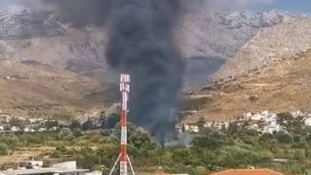Veliki požar u Splitu kod TTTS-a, izbio je na divljem deponiju...