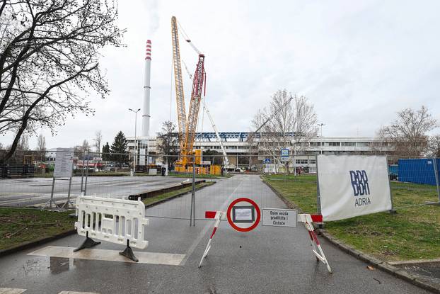 Zagreb: Najveća dizalica u gradu započela s radom 