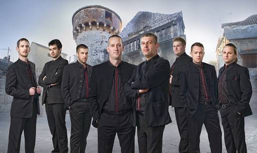 Klapa Cambi slavi 30 godina u Kaštelima, Zadru i 'Lisinskom'