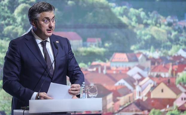 Zagreb: Premijer Andrej Plenković na konferenciji Urbana agenda za Hrvatsku