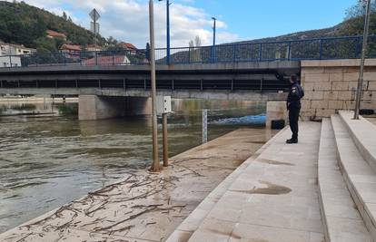 Raste vodostaj Zrmanje, u Obrovcu spremni za poplave