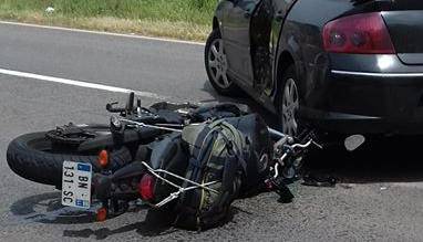 Sudar u Bibinjama: Motociklist vozio prebrzo i udario u auto?