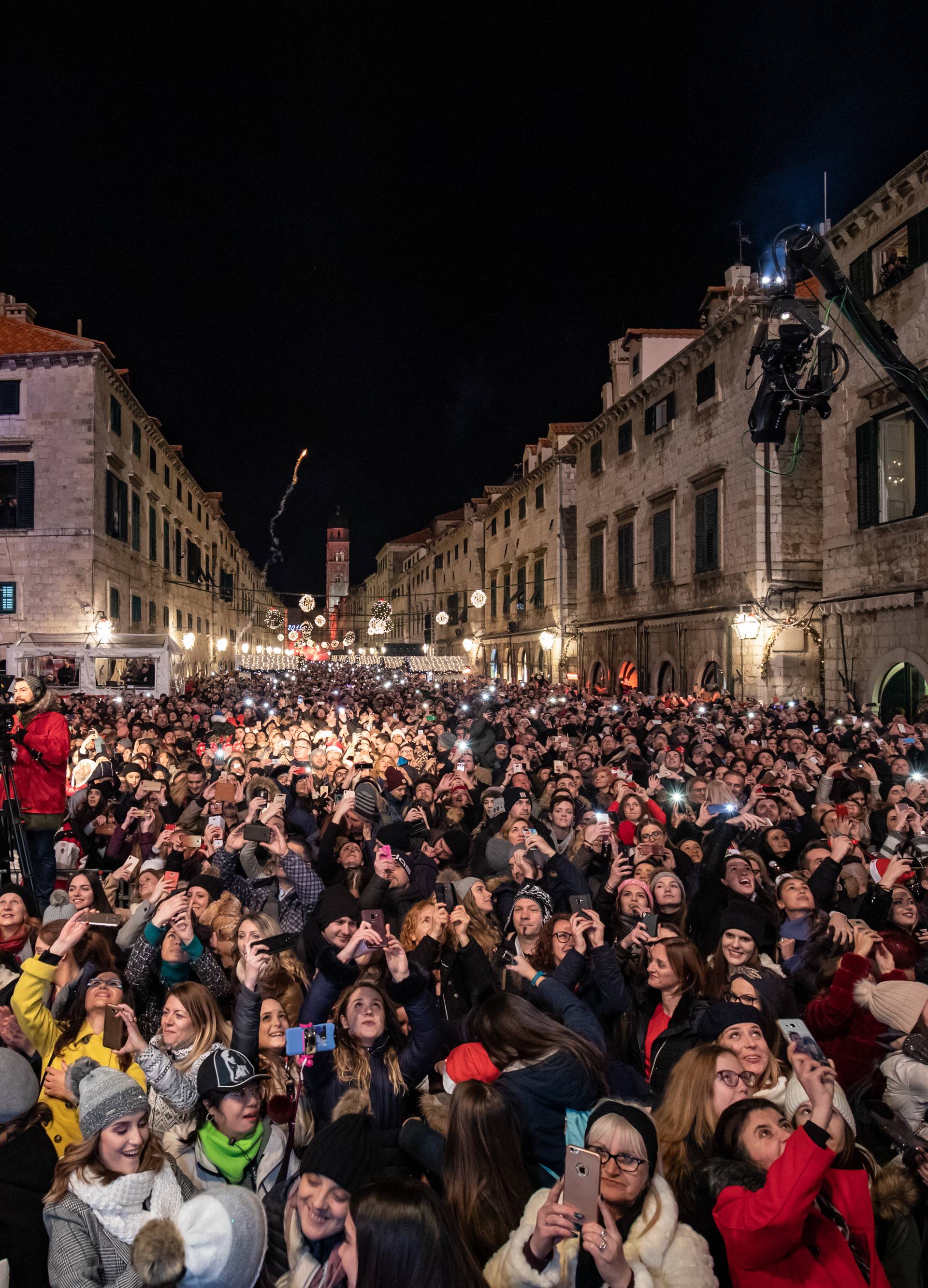 Ludilo: Od Osijeka i Zagreba pa do Rijeke, Splita i Dubrovnika...