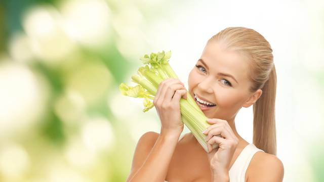 Hrana za zdravije zube: Mrkva, jabuka i celer su poput četkice