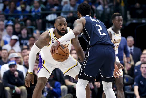 NBA: Los Angeles Lakers at Dallas Mavericks