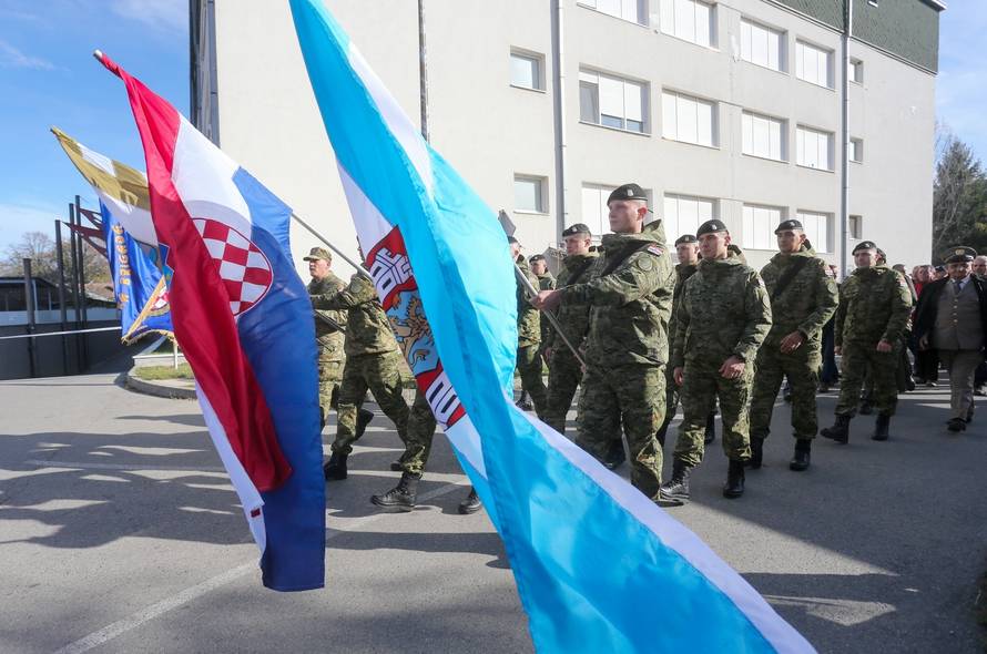 Vukovar: Križni put - Kolona sjećanja na putu prema Memorijalnom groblju