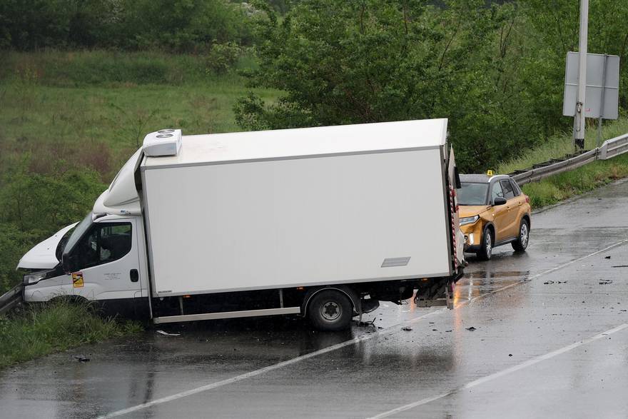 Strašna sudbina dubrovačke obitelji: Poginule sestre, prije na cesti živote izgubili muževi...