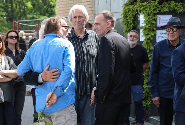 Zagreb: Posljednji ispraćaj redatelja Veljka Bulajića