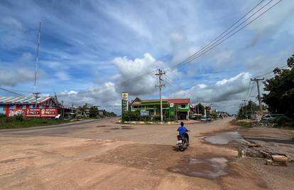 Mirno na granici Kambodže i Tajlanda no odgođeni pregovori