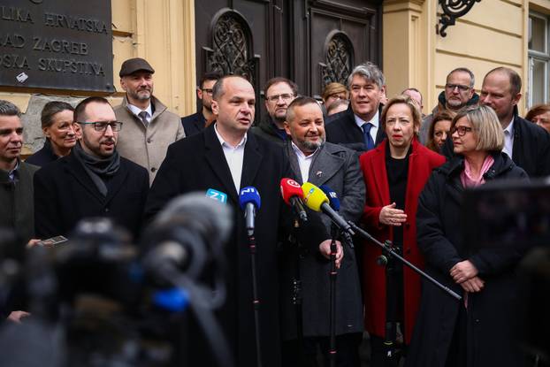 Zagreb: SDP i Mo&zcaron;emo! izlaze sa zajedni&ccaron;kom listom na izbore za
Gradsku skup&scaron;tinu Grada Zagreba