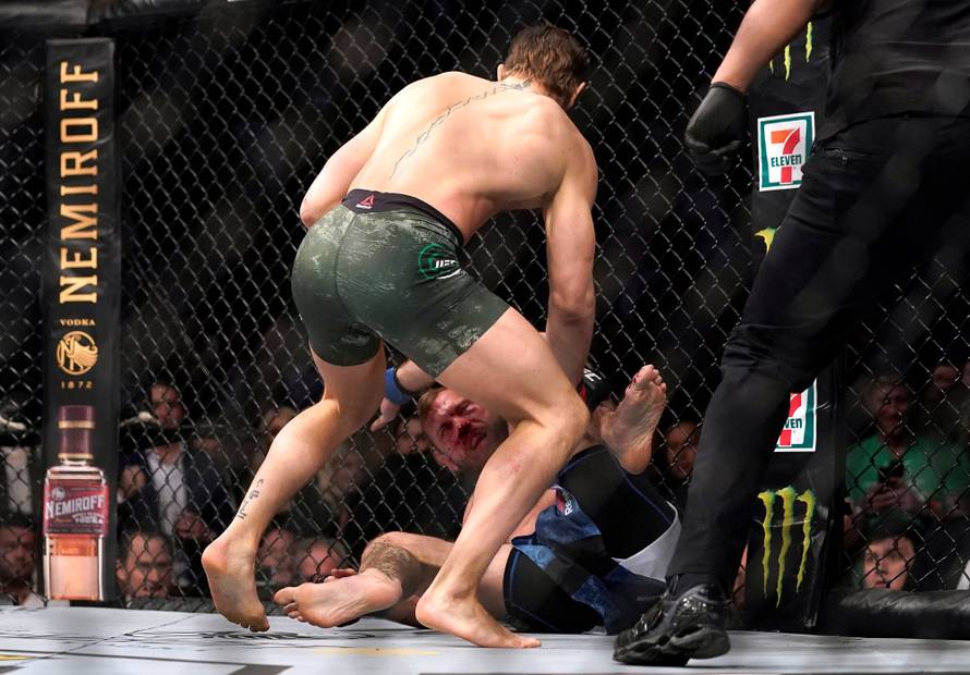 Kakav povratak! Conor za 40 sekundi nokautirao 'kauboja'!