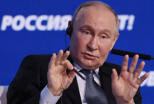 Russian President Vladimir Putin attends the VTB Investment Forum 'Russia Calling' in Moscow