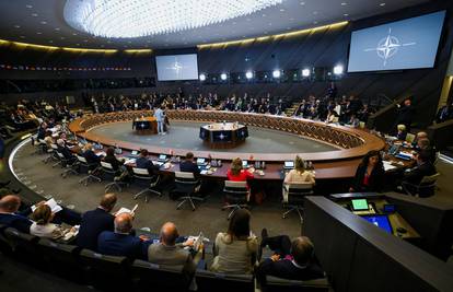 Sastali su se ministri obrane NATO članica: Razgovarali su o jačanju vojne pomoći Ukrajini