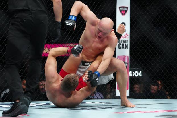 MMA: UFC 323 - Blachowicz vs Guskov