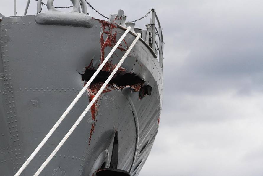 Rijeka: Rupa na pramcu broda Galeb nakon što ga je udario turski brod