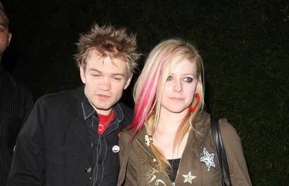 Avril Lavigne razvodi se od pjevača Dericka Whibleya? 