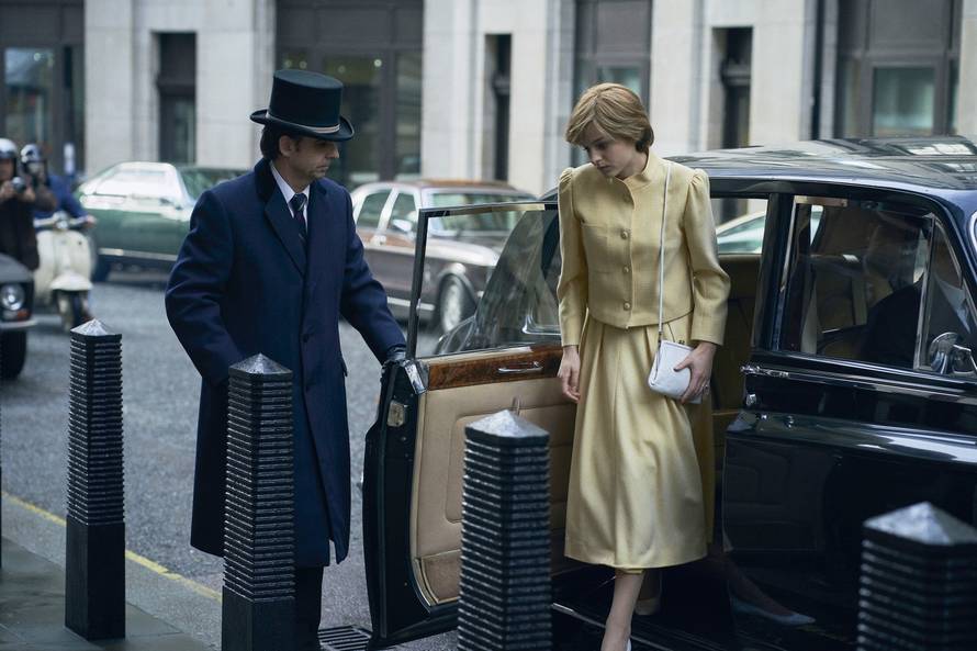 LMKMEDIA_THE_CROWN-SEASON_4-SERIES-LMK106-52