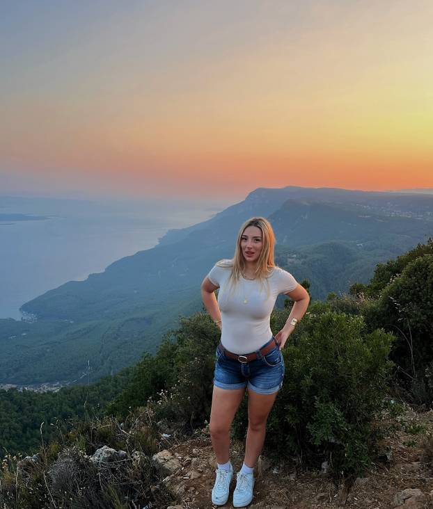 FOTO Cijeli svijet bruji o ovoj Turkinji, no ima jedna caka...