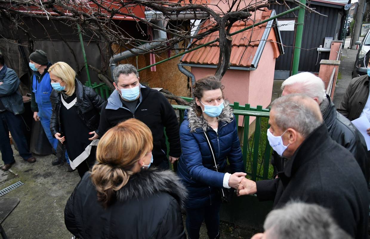Grad Zagreb novac za vatromet uplatio je obitelji iz Dubrave stradaloj u požaru prošli tjedan