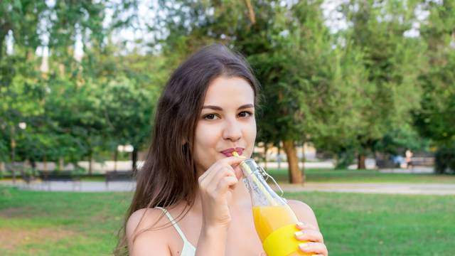 Vitaminska bomba: Fini domaći sok koji popravlja raspoloženje