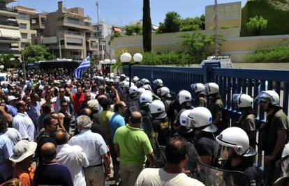 Vozači su u štrajku: Grčkoj prijeti nestašica goriva