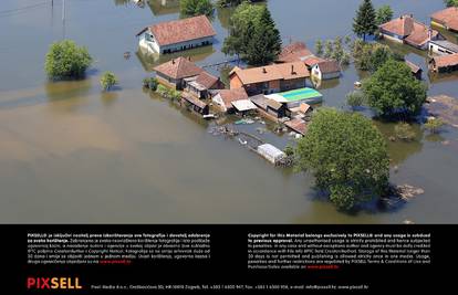 Obilježavaju kuće opasne po život na poplavljenim mjestima