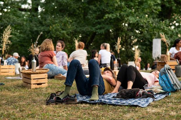 Zagreb: Mali piknik privukao je veliki broj građana 