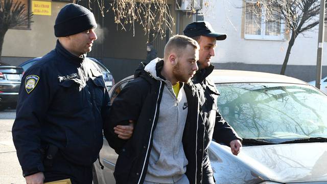 VIDEO Mladiću koji se sumnjiči da je premlatio dječaka u Sl. Brodu odredili istražni zatvor