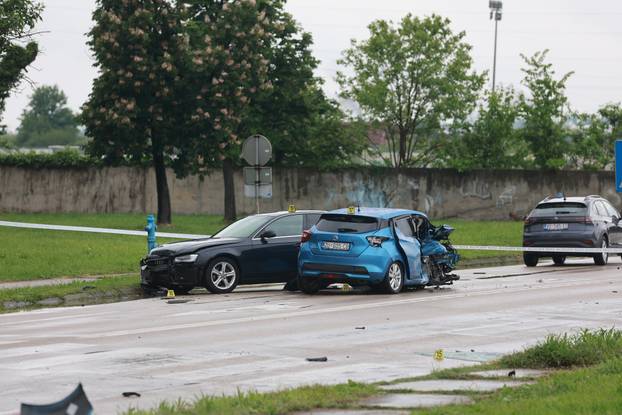 Teška nesreća u Županji, sudarila se tri vozila, jedna osoba poginula