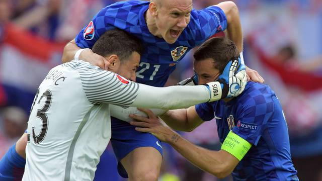 EURO 2016 Group D Turkey - Croatia