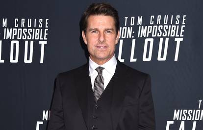Tom Cruise ostao bez vrijedne prtljage, a njegovom zaštitaru ukrali su skopocjeni automobil