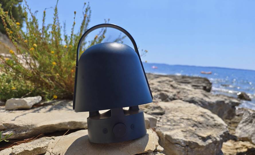 Ikea Vappeby je zvučnik-lampa koja  će se trajno useliti u vaš vrt