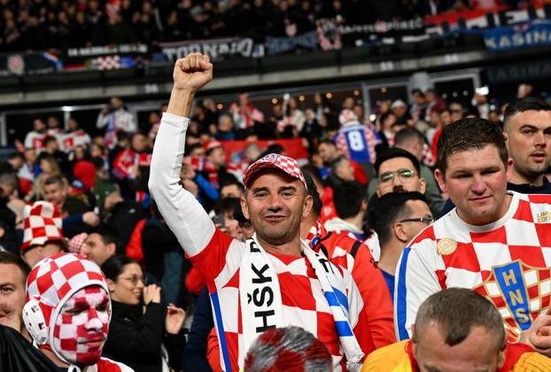 Pariz: Navijači na utakmici četvrtfinala UEFA Lige nacija između Francuske i Hrvatske
