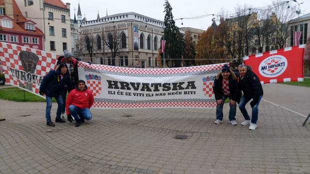 FOTO Navijačka ludnica u Rigi: Evo kakva je atmosfera u Latviji uoči važne utakmice 'vatrenih'