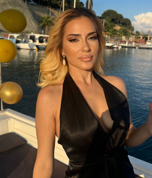 FOTO Bivši dinamovac rastao se s Hrvaticom, sad ljubi 12 godina mlađu Turkinju: 'Moja ljubav'